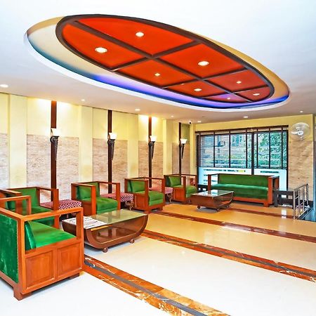 Hotel Pooja Palace Neu-Delhi Exterior foto